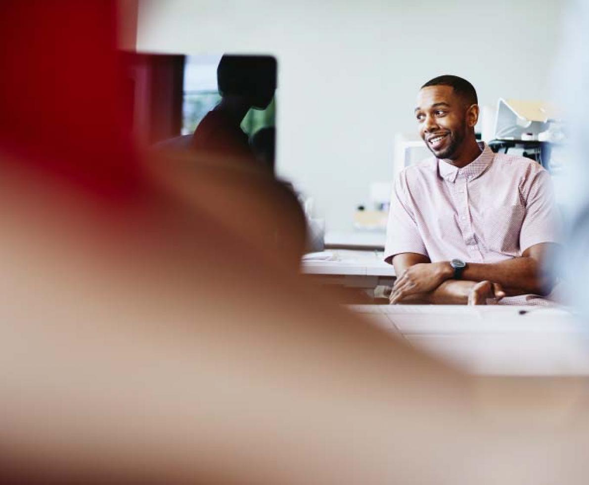 randstad person at desk